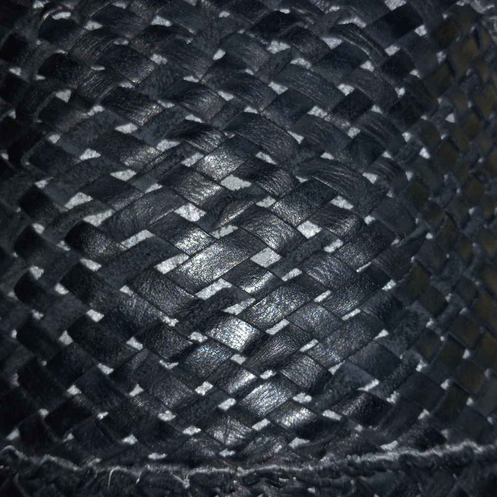 Leather Black Pebbled Weaved Shoulder Bag Purse - Picture 16 of 16